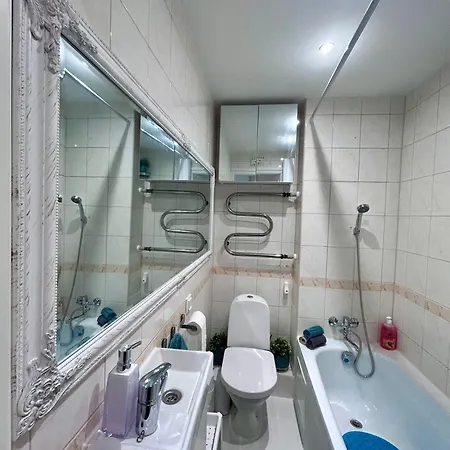 Lägenhet Stella's Airport - Near Airport And Bus Station - Near Tram, Bus And Train Stops - Free Wifi, Parking And Netflix - Bath - New Renovation Tallinn